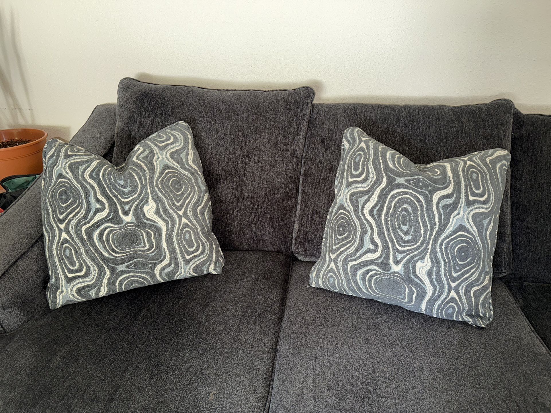 Lounge Couch 