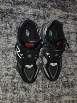 New Balance 9060 Mens Size 10.5