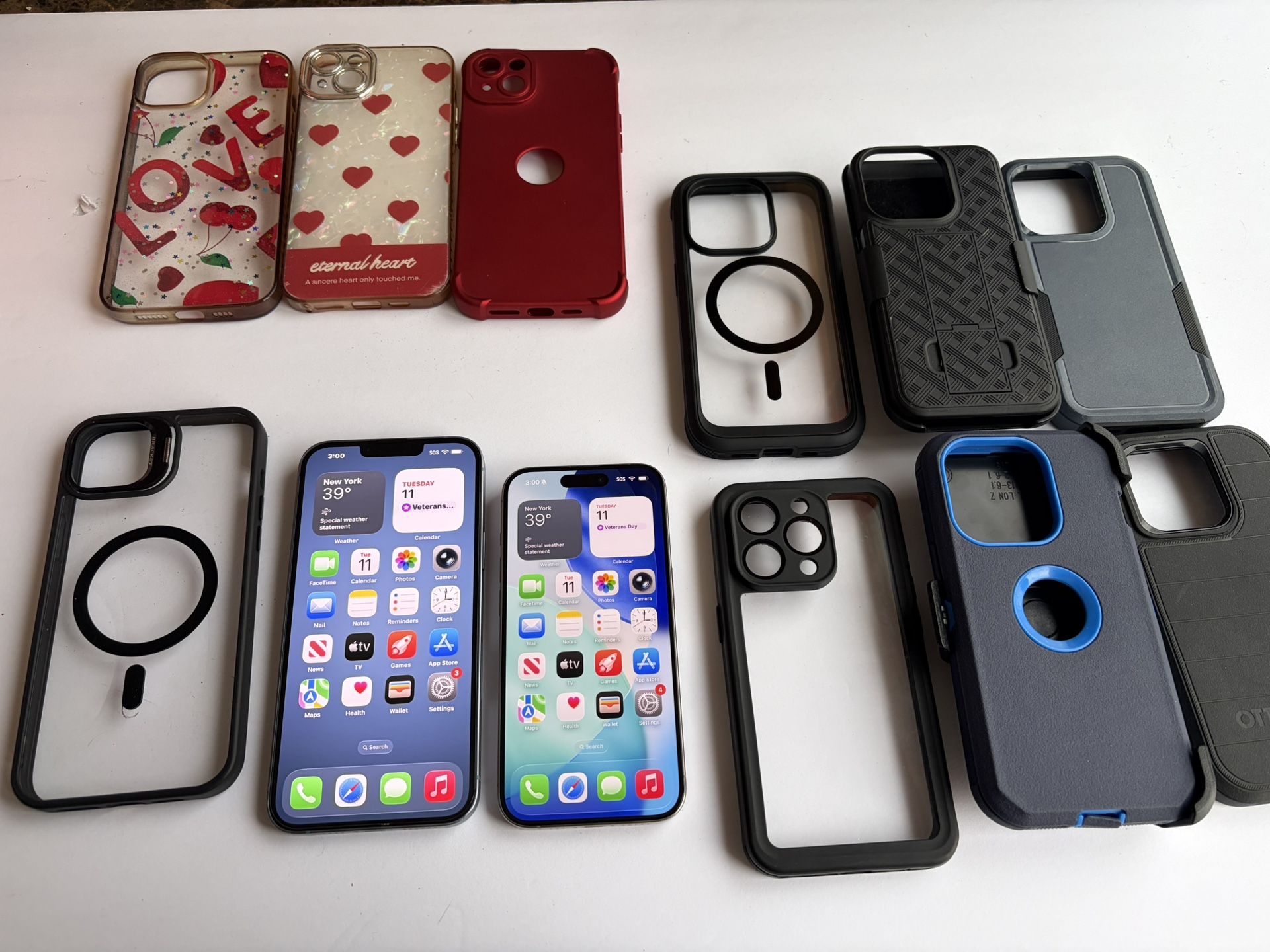 Spectrum iphones 14plus and Iphone 15pro smashed back please Read 