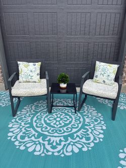 3 Piece patio wicker set.