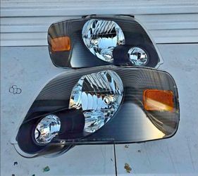 06-10 Ford Explorer Headlights Luces Micas Calaveras Faros Faroles Focos
Headlamps
