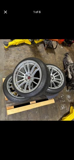 Rays Gram Lights 57XR 18x10.5 +22 Squared Set Up