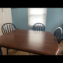 Dining table with chairs 