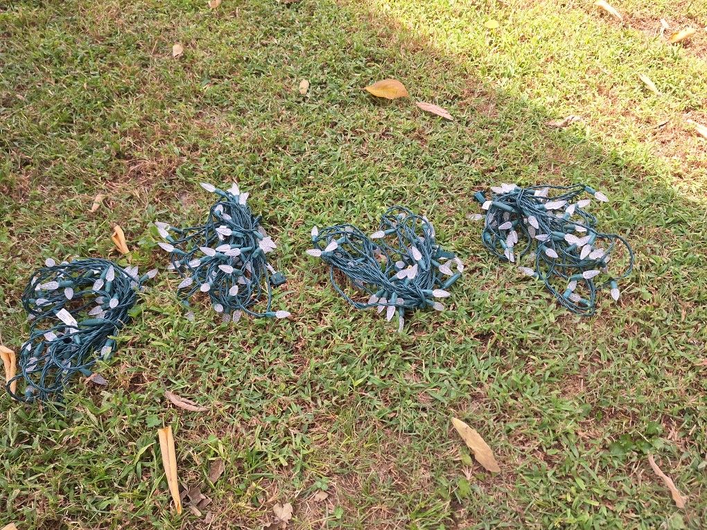 50 Bulbs Each (200) Christmas Lights Indoor/outdoor