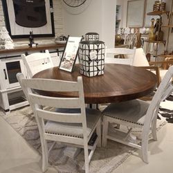 🌹Valebeck Dining Table and 4 Chairs Financing and Delivery Options Available 