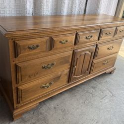 Vintage Solid Maple Wood 9 Drawer Dresser 