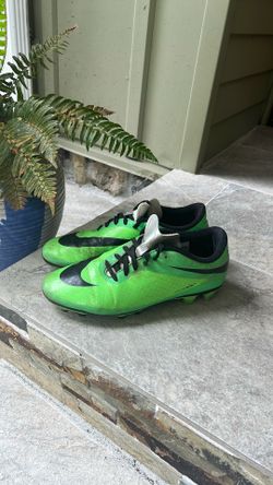 Nike Hyperveno Soccer Cleats Size Mens 7.5