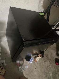 Black mini fridge