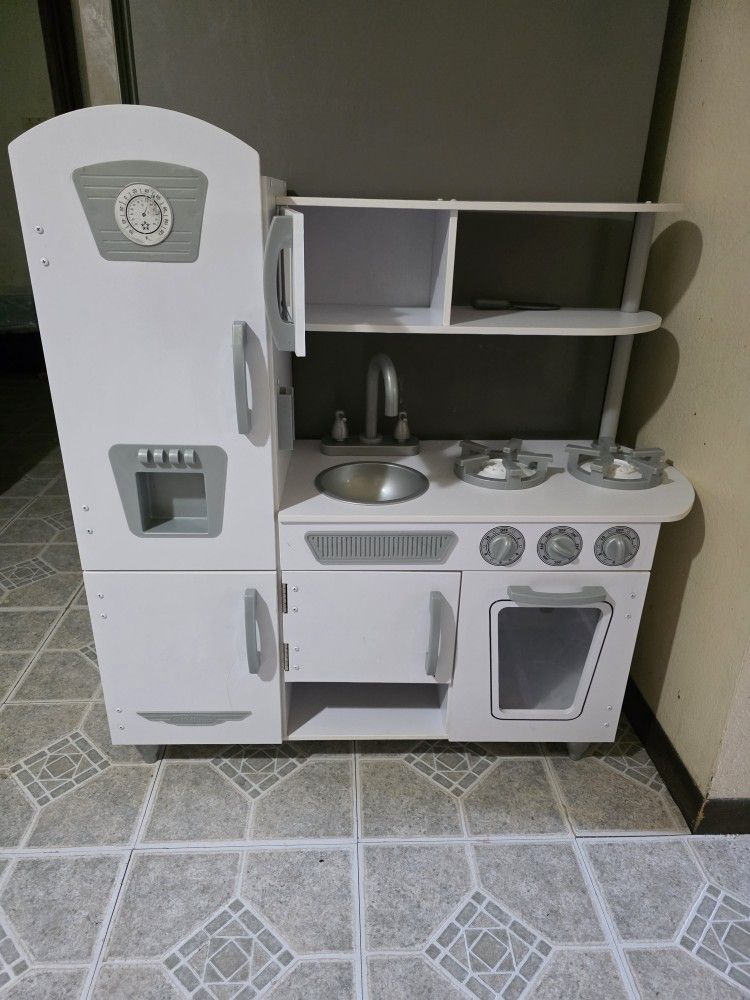 Kid Vintage Wooden Play Kitchen with Pretend Ice Maker 