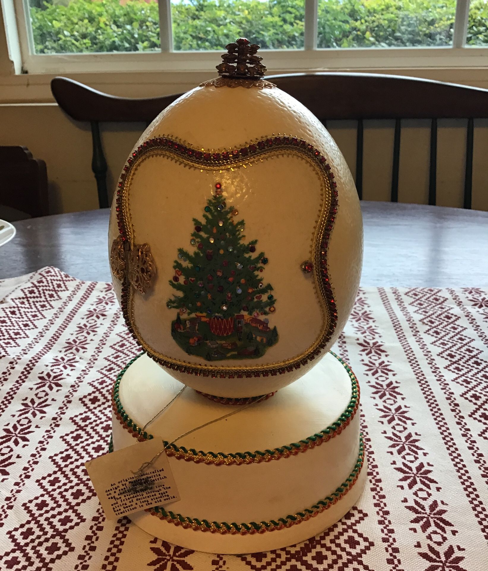 Vintage 1985 Ostrich Egg Music Box. Designed and signed by Marlene Harris. Gently used. Plays White Christmas, music works perfectly. Has the capabil