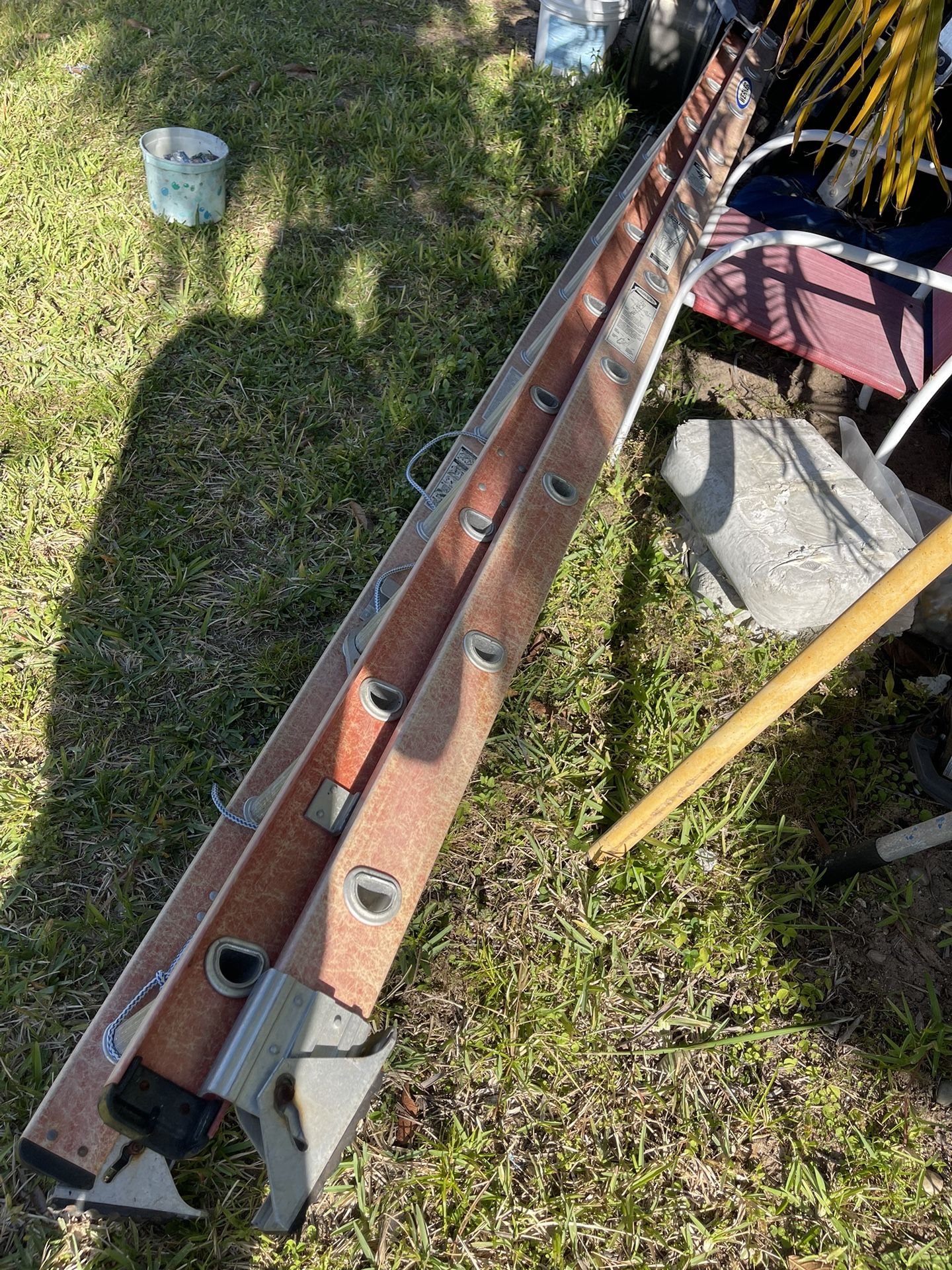 20Ft Fiberglass Werner Ladder (durable) Has Rope