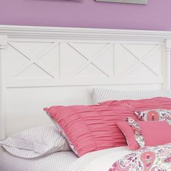 Kaslyn - White - 5 Pc. - Dresser, Mirror, Queen Panel Bed