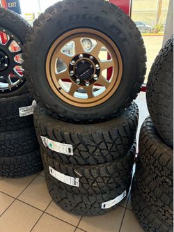 Method race wheels and tire package.
