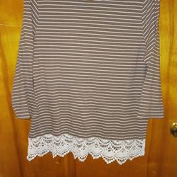 Cute Ladies Size Petite Large Top 