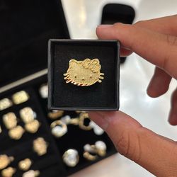 Gold Hello Kitty Face Ring