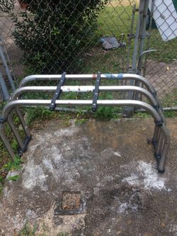 Es para una Ford va una Ford Ranger 2003 2004