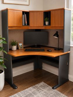 Beautiful Condition Corner L-Shaped Desk w/ Hutch, Power Outlet, Bulletin Boards, & storage 🔥