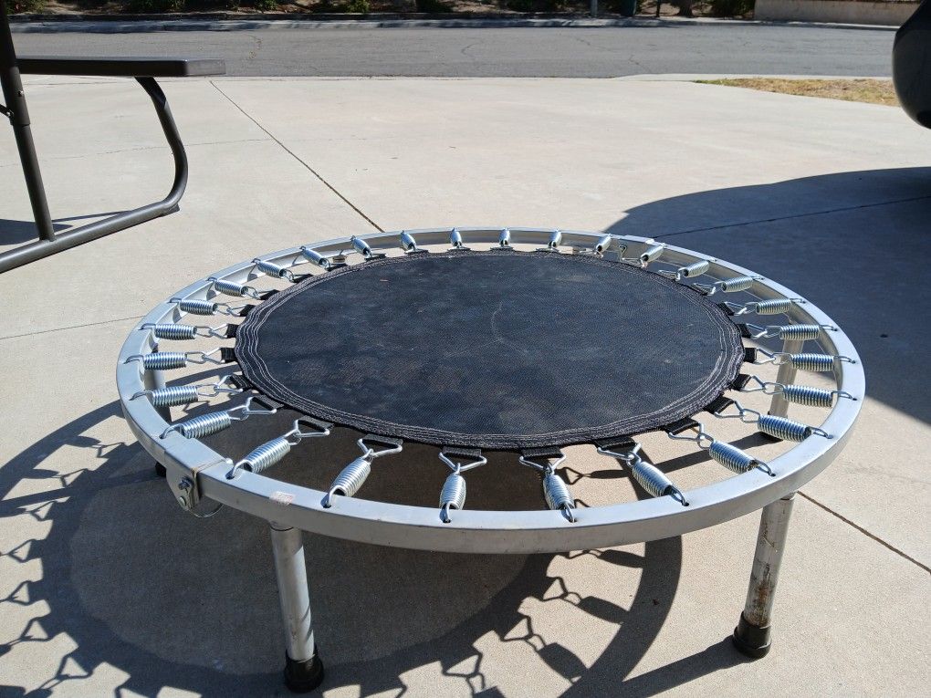 Fitness Trampoline