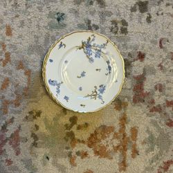 Stunning set of 10 Haviland Limoges Montmery cake/dessert plates, crafted in France. Features delicate blue floral design with gold trim and scalloped