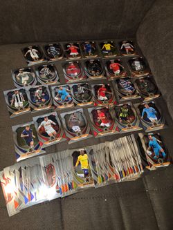 This product is a lot of 100 Prizm soccer trading cards, all featuring ALL rookie cards! FIFA World Cup. Manufactured by Panini.