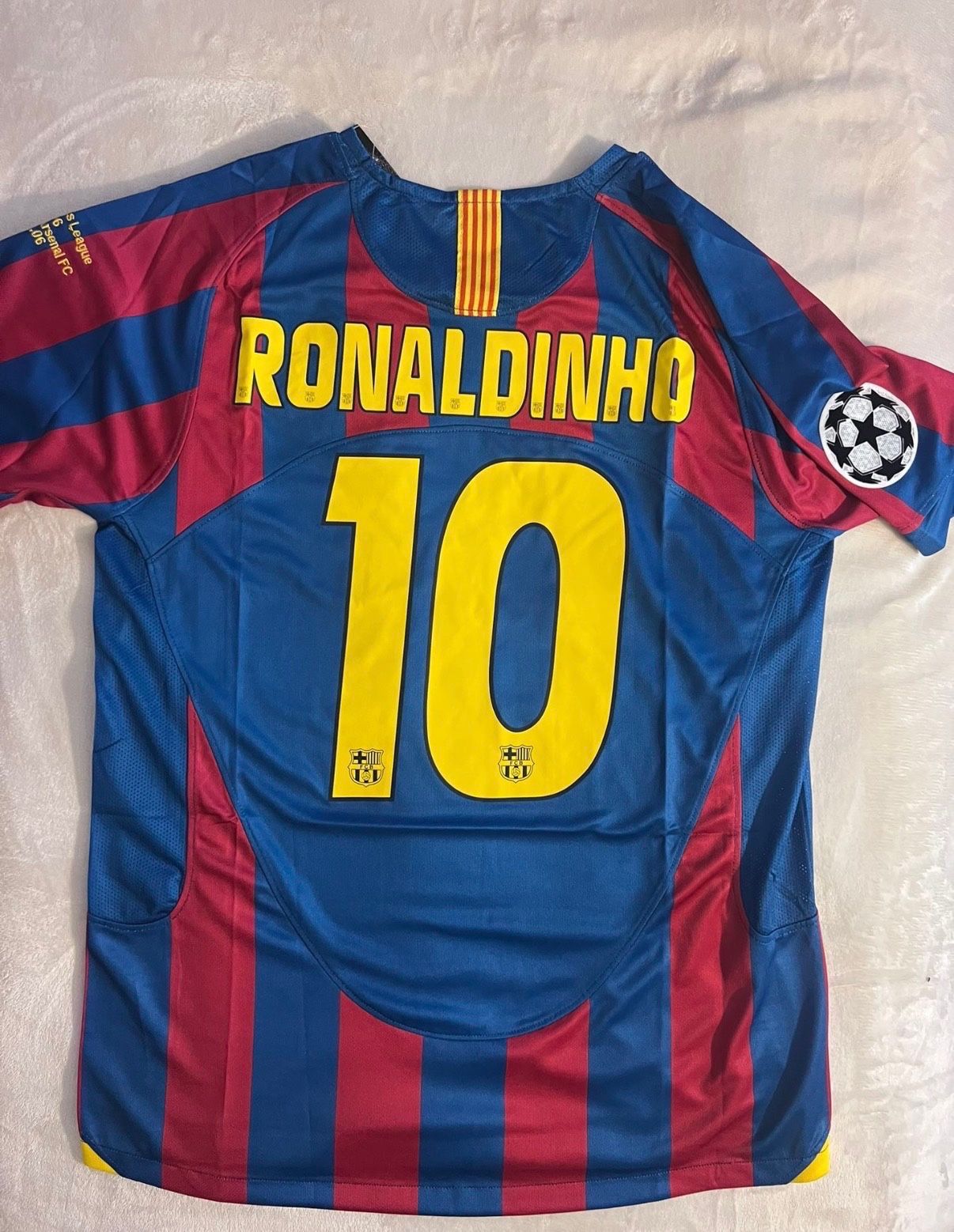 Ronaldhino Barcelona 2006 Retro Soccer Jersey