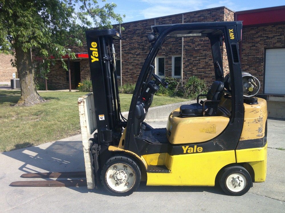 6000 LB. Capacity Yale Cushion Propane Forklift