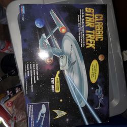 Playmates Classic Star Trek USS Enterprise NCC-1701