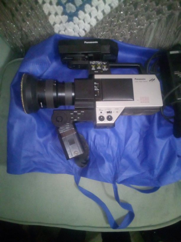 Panasonic Color Video Camera (WV-3230) NEWVICON