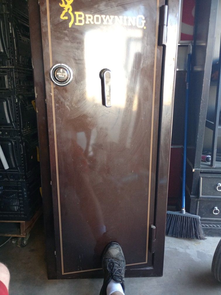 Browning Gun Safe With Dial Combination