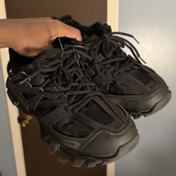 all black balenciaga tracks size 43/10us