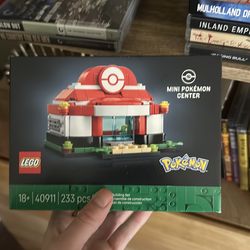 Mini Pokemon Center Lego 40911- just arrived today