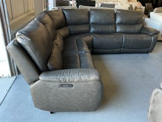 Power Recliner Sectional 