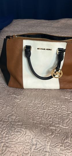 Michael Kors Leather Bag