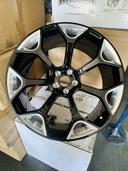 22 Inch New Wheels With Bolt Pattern 5x115 Available 