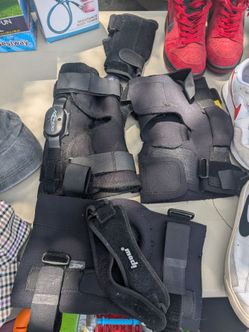 Knee braces