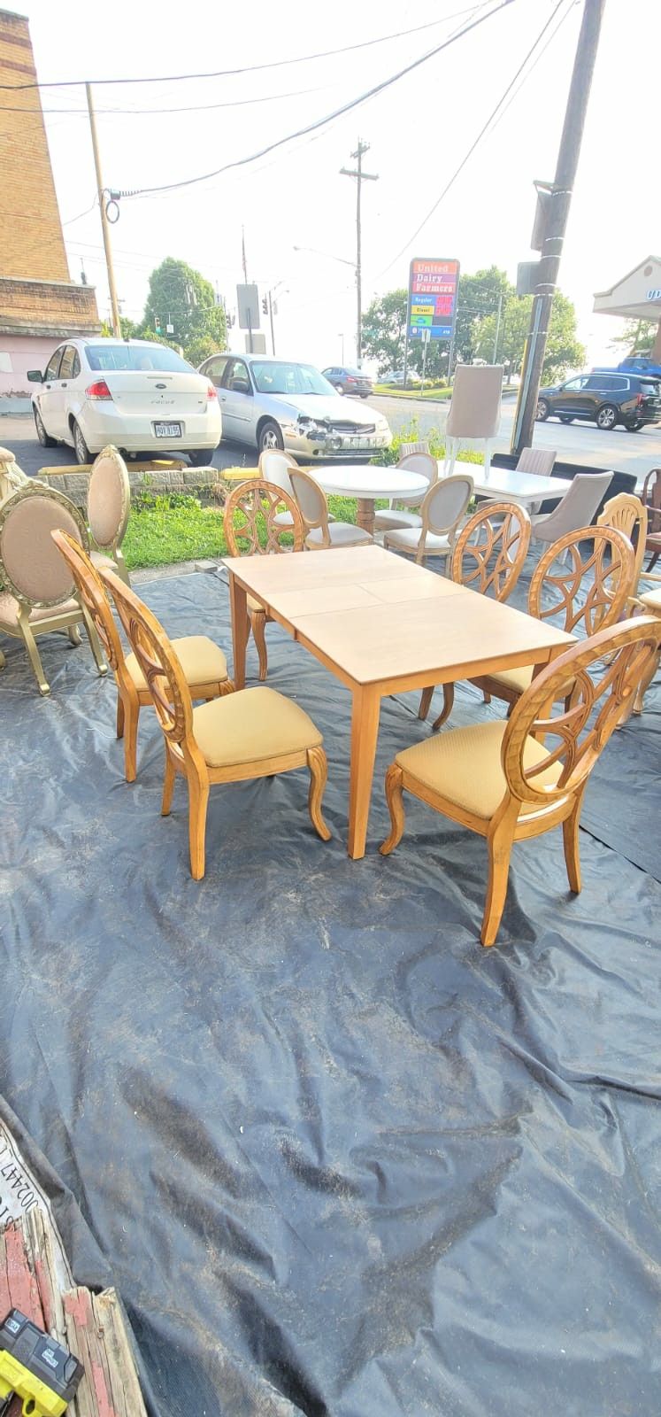 Table And 6chairs