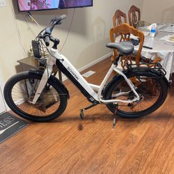 Schwinn Adult Coston DX 27.5" Wheels Hybrid Electric Bike White L/XL 21” Aluminum Frame