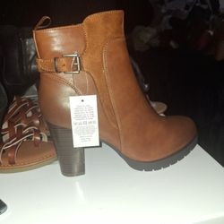 Women's Brown Stacked Heel Ankle Booties with Side Zip