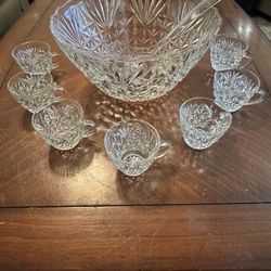 Clears Glass Punch Bowl  Set With Cups And Ladle glass 