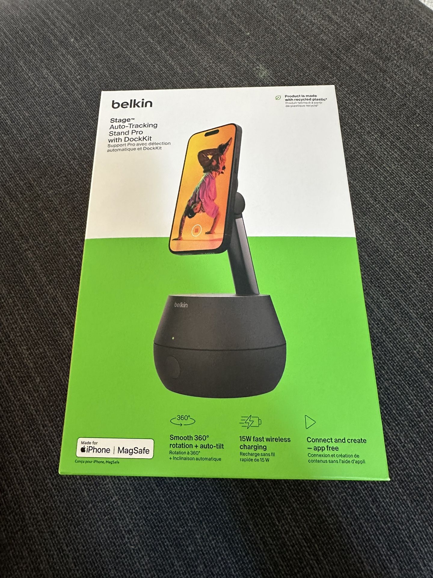 Belkin iPhone Charging Stand With Live Tracking
