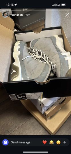 Jordan’s size 5 Big Kids