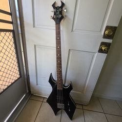 BC RICH REVENGE BASS