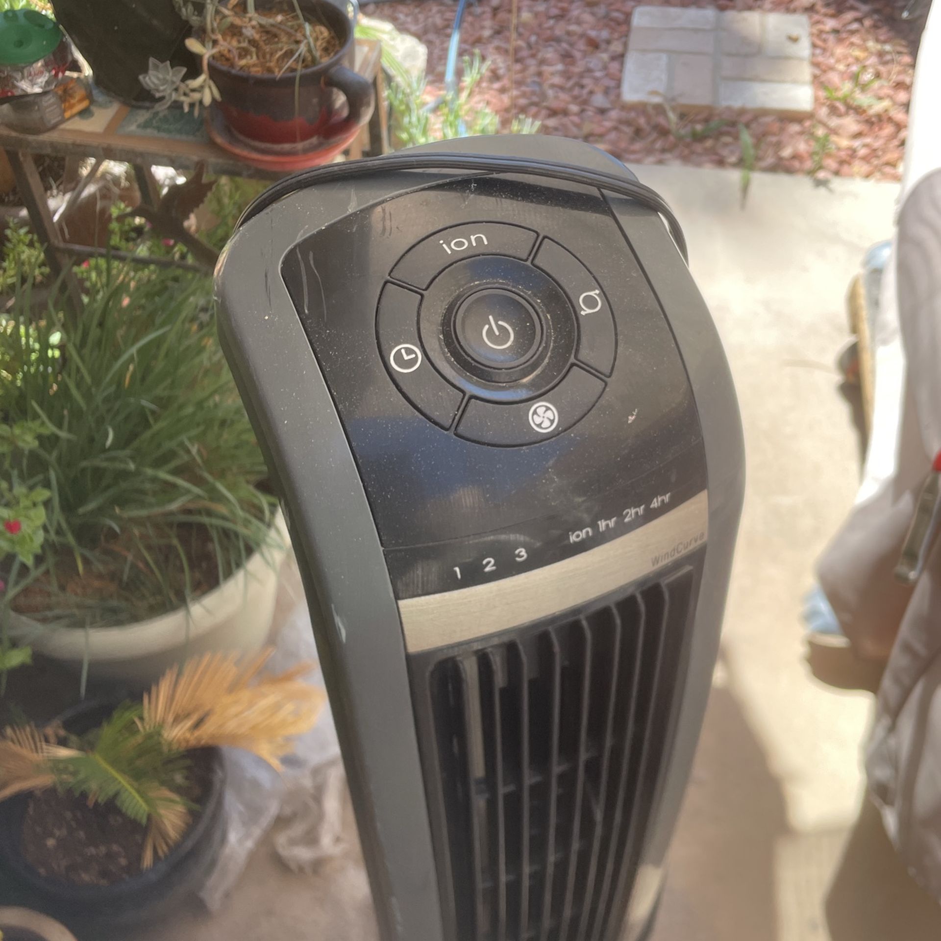 Lasso tower fan