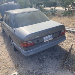 Mercedes 300 D