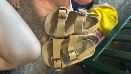 Baby sandals 6-12m