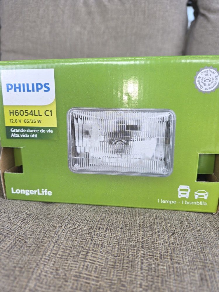 Phillips Headlights (H6054LL C1)