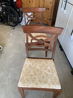 Antique Dinning Chairs 2 $5.00 Each