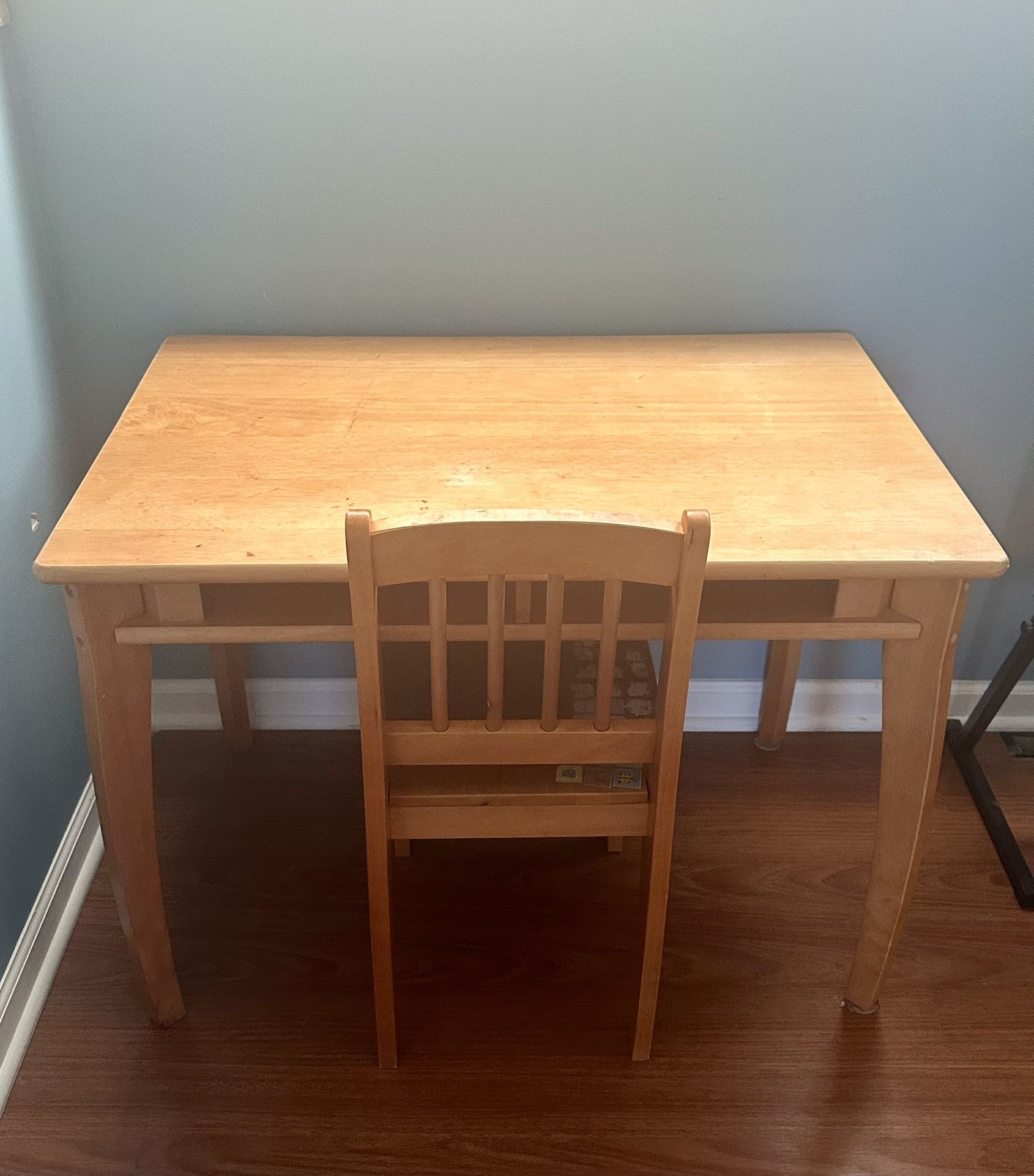 Child Table and chair