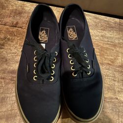 New Black Classic Vans Size 11