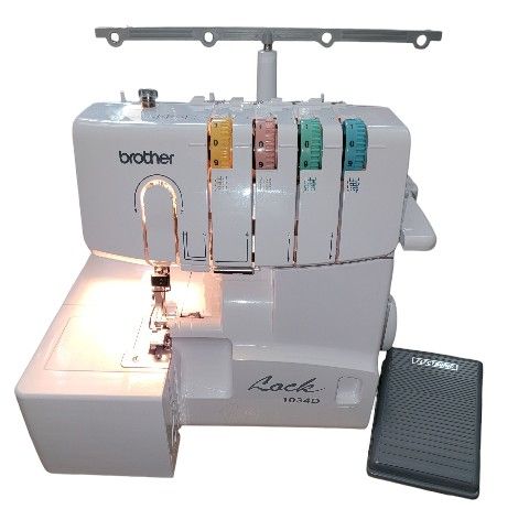 Brother 3/4 Thread Serger with Differential Feed Sewing Overlock